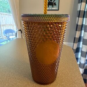Oil slick studded tumbler